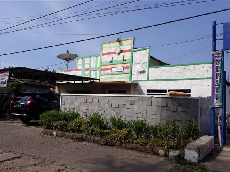 Fortuna Hotel Redpartner Near Exit Tol Paiton ภายนอก รูปภาพ